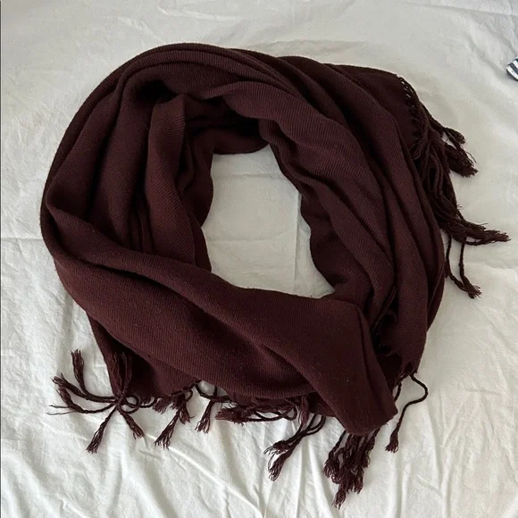 Oversized Pashmina Scarf shawl with fringe - Picture 4 of 7